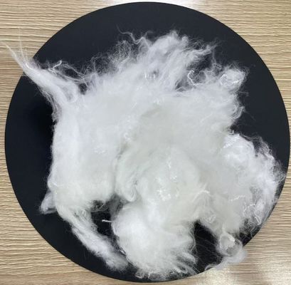 Un buen precio. Fibra de enfriamiento blanca Fibra grapple de poliéster 1.5D 38mm Alta durabilidad en línea