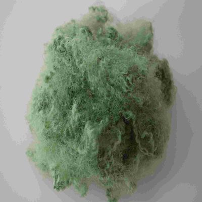 Un buen precio. Fibras básicas de poliéster ecológicas Fibra de silicio verde siliconizada en línea