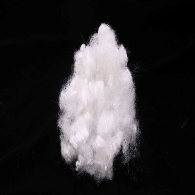 Un buen precio. Fibra de poliéster virgen hueca siliconizada de 64 mm, resistente a la llama, fibra de poliéster de grapa en línea