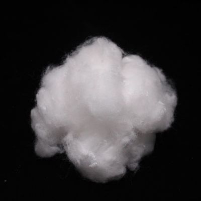 Un buen precio. Fibra 4D ES de baja compresión repelente del agua Fibra de corte corto de poliéster para colchoneta en línea