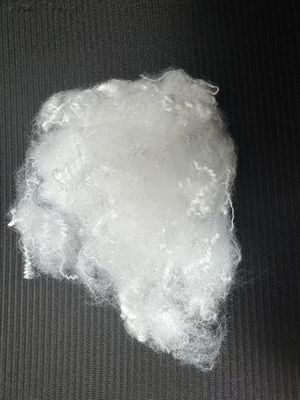 Un buen precio. ES Fibra poliamida de baja fusión Fibra de 51 mm Materiales duraderos para tejidos industriales en línea