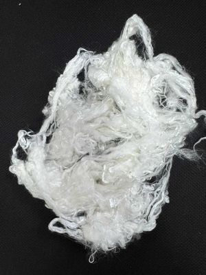 Un buen precio. 1.33*38mm Fibra grapada de liocellula para ropa de cama de lujo. en línea