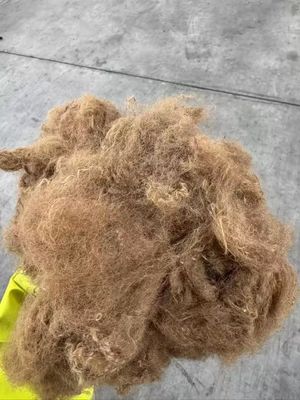 Un buen precio. Fibra de grapa de poliéster 0.7D×32mm Alta resistencia a la contracción Reductor de incendios para materiales de construcción e industriales en línea