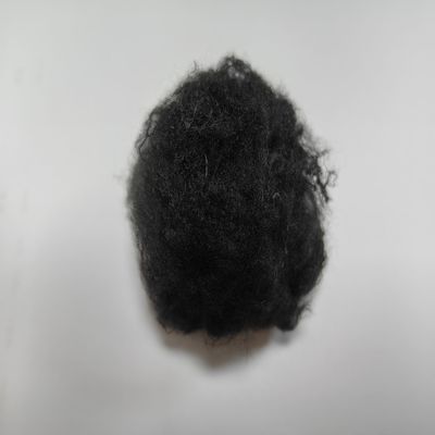 Un buen precio. Fibra de poliéster reciclado de alto rendimiento que absorbe la humedad, 1.4D 38mm Negro Con Mejor Rizado en línea