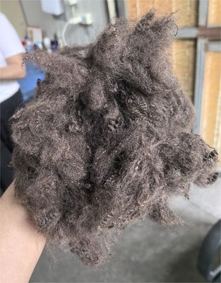Un buen precio. Fibra de grapa de poliéster reciclado 6D 64mm café oscuro marrón en línea