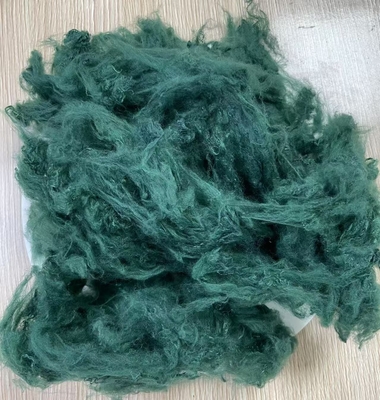 Un buen precio. Fibra de poliéster reciclado de color verde negruzco 1.5D 38mm en línea