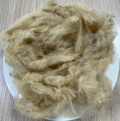 Un buen precio. Fibra de poliéster reciclado 6D 51mm Beige Alta Tenacidad en línea