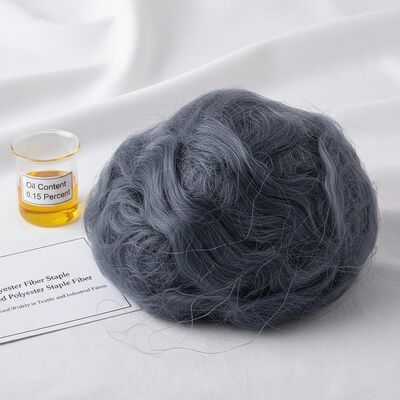 Un buen precio. Fibra de poliéster de grapa con 0.15% de contenido de aceite, brillo SD y recubrimiento de silicona para aplicaciones textiles en línea