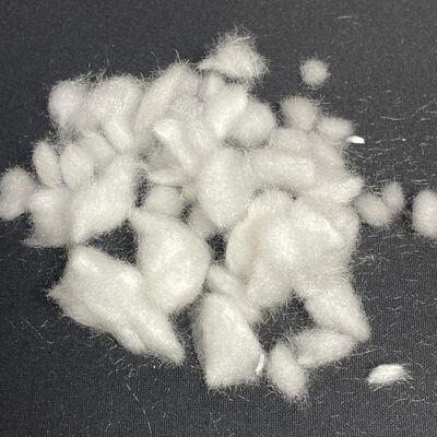Un buen precio. Para productos sanitarios no tejidos de fibra de grapa superabsorvente 9D*6mm, de alta hidrofílica y rápida retención de agua en línea
