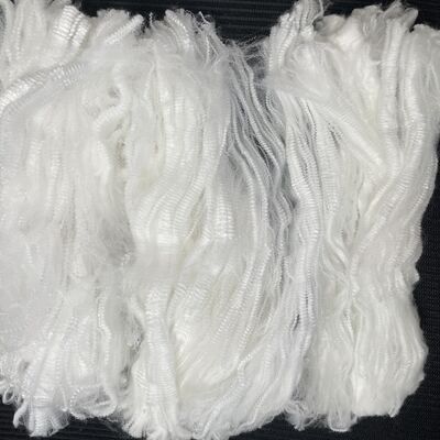 Un buen precio. Recolector de poliéster noctilucido 2D de longitud indefinida para hilados y textiles en línea
